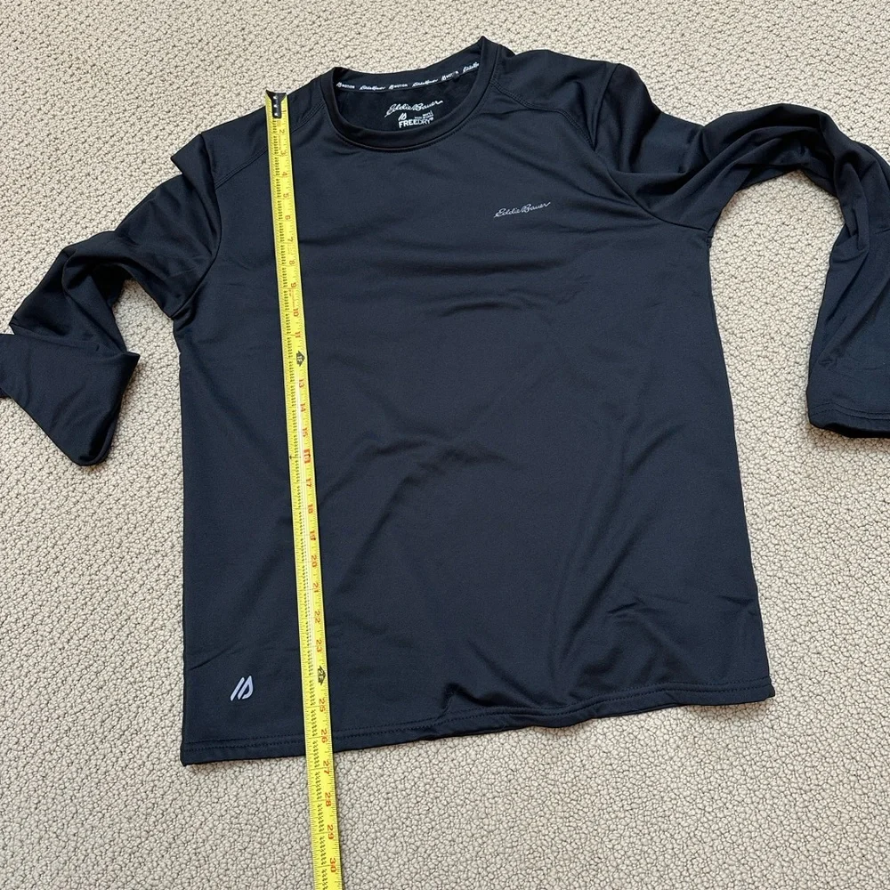 Eddie Bauer Men's Black FREEDRY Athletic Tee - Picture 7 of 9